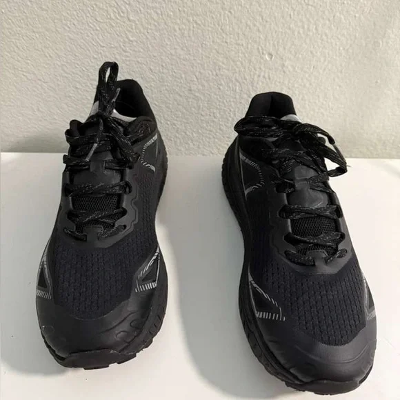 Hi-Tec Men's Black and Gray Athletic Shoes - Picture 5 of 9